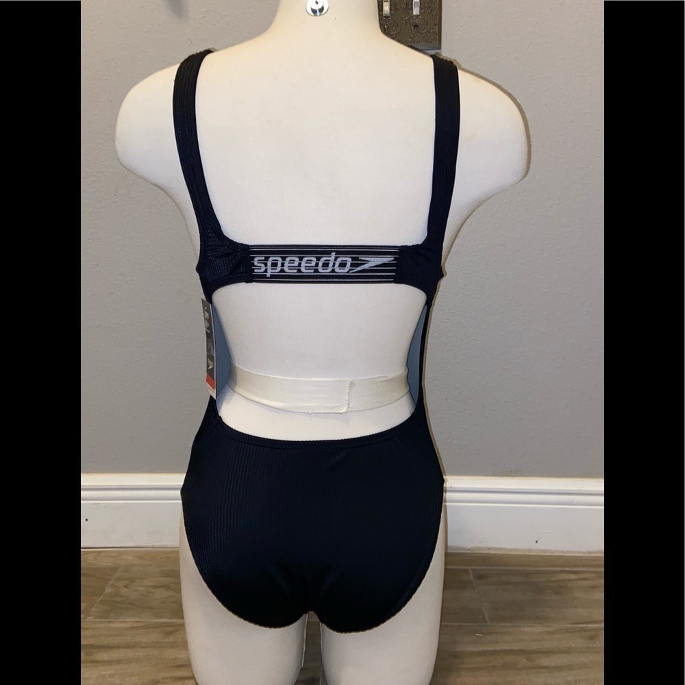 Speedo women’s swimsuit